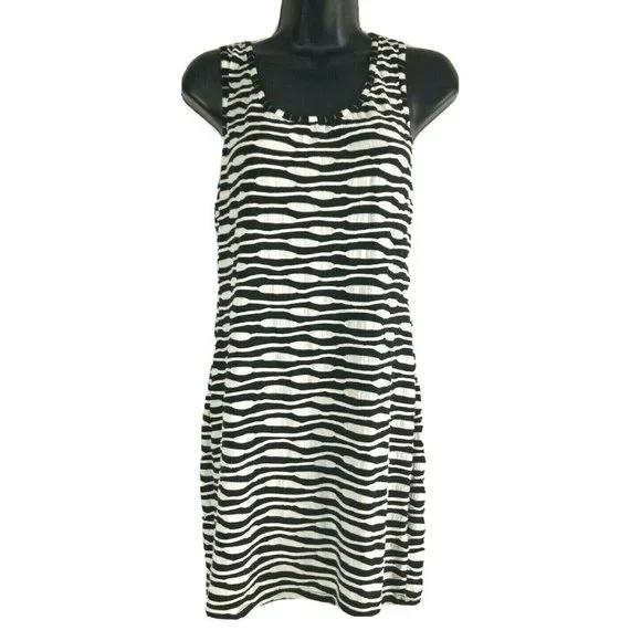 H&M | Dresses | Hm Womens Black And White Print Dress Size M Black And White  Print Stretch | Poshmark